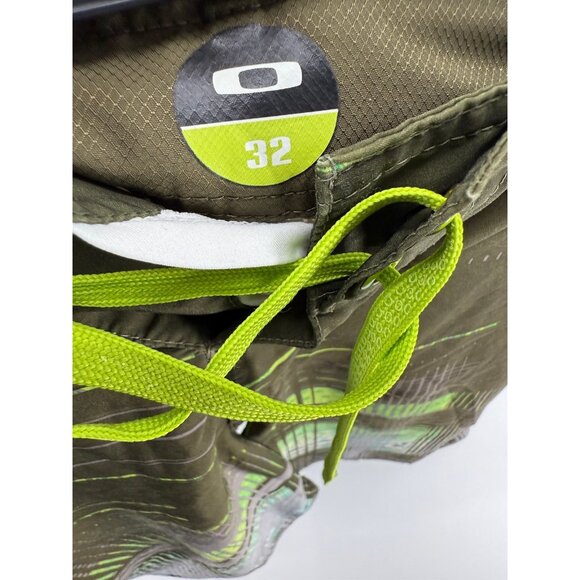 Oakley Board Shorts Mens 32 12" Cross Hatch AOP Beach Swim Trunks - Picture 3 of 6